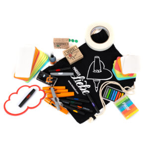 Product image of Meeting leaders maxi kit, including outliner and marker pens, artist tape, chalk pastels, stick-it paper, refill ink, tissues and voting dots - sold by Inky Thinking UK as official Neuland reseller